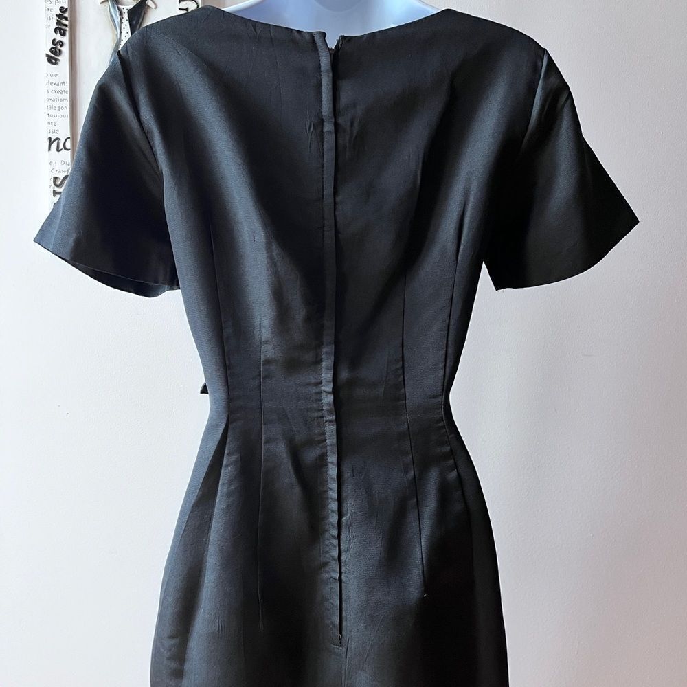 1960s Vintage Petty Hite Black Cocktail Midi Short Sleeve Appliqué Dress - Picture 7 of 13